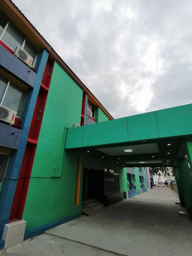 The Sea Bangsaen Hotel Extérieur photo