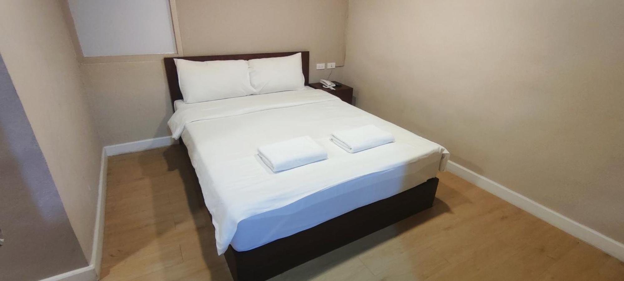 The Sea Bangsaen Hotel Extérieur photo